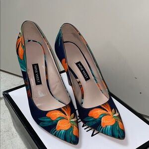 Nine West Navy and Orange Floral Heels -Women’s Size 5- Brand New with Tags